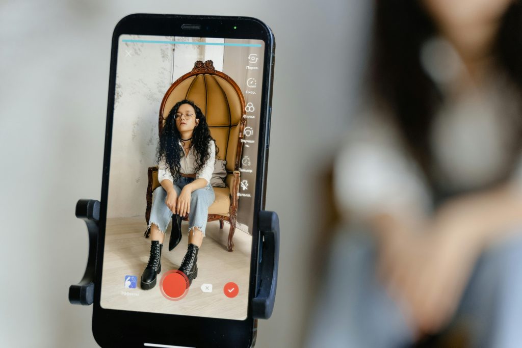 tendencias de vídeo, grabar con el móvil para redes sociales